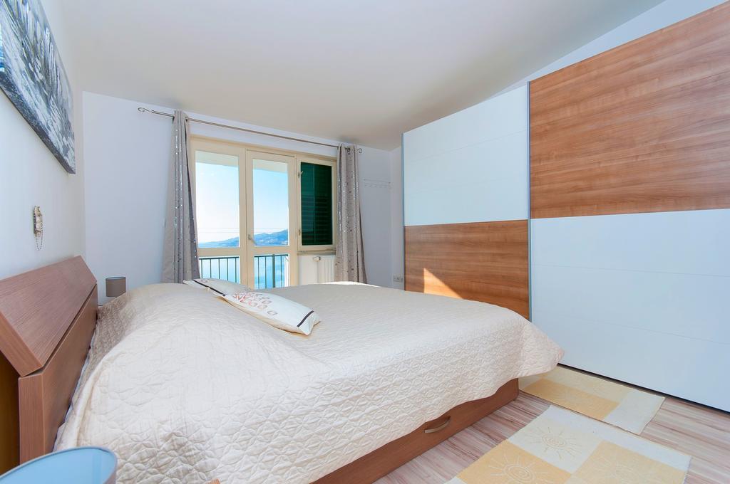Apartment Lelas 오미스 외부 사진