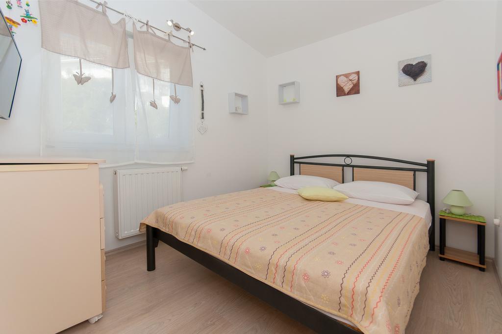 Apartment Lelas 오미스 외부 사진